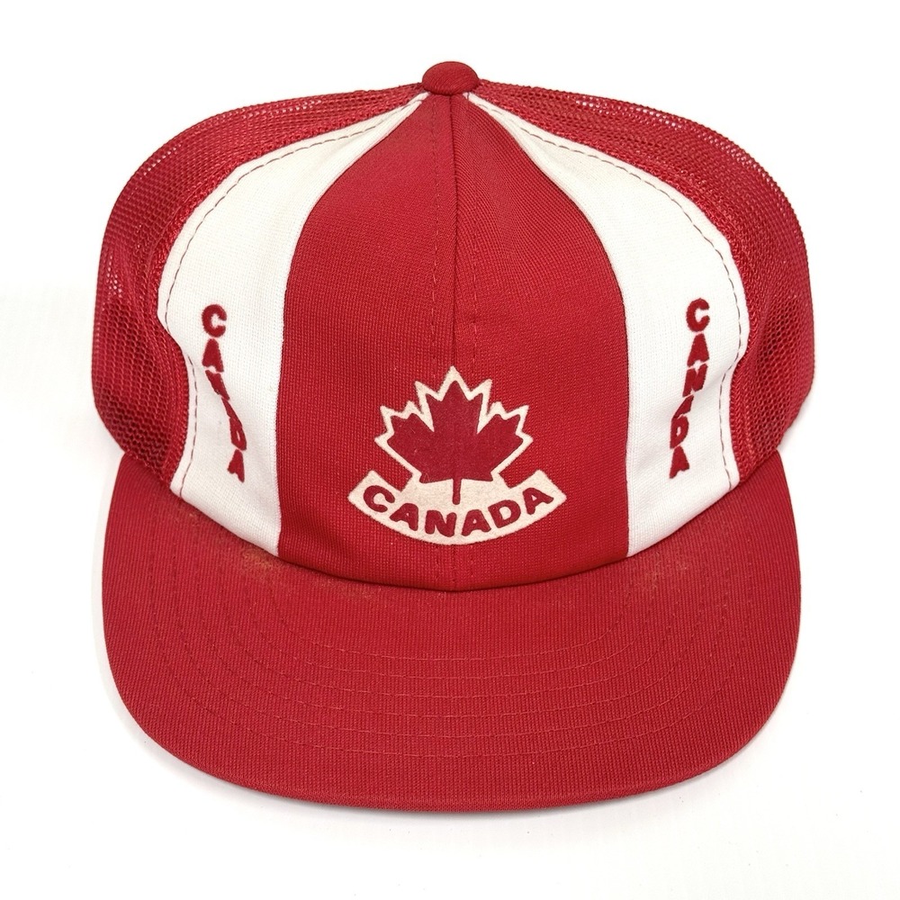 Vintage Canada Mesh Snapback Trucker Hat